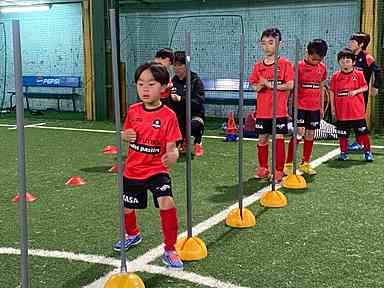 ステップトレーニング - アジリティとフットワーク向上練習